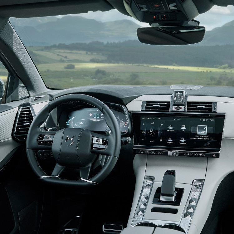 DS 7 PLUG-IN HYBRID AWD 360 | SUV Hybrid Premium | DS Automobiles Schweiz