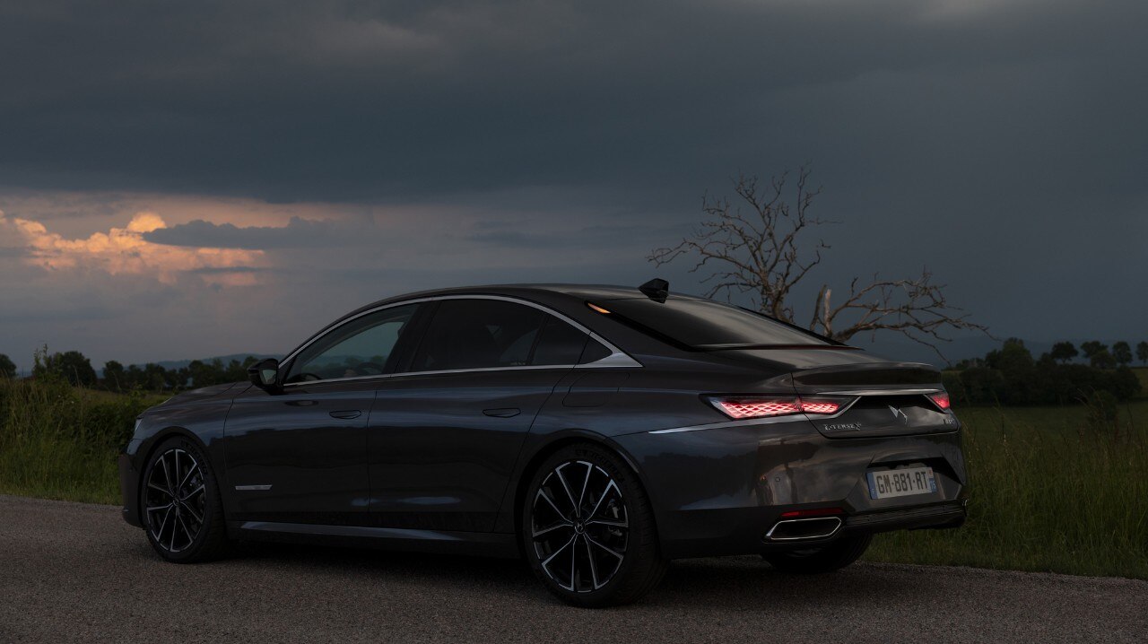 DS 9 E-TENSE 4x4 360 Plug-in-Hybrid